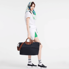 Carregar imagem no visualizador da galeria, NOVA Maxi Bolsa Origami EXPANSÍVEL para Viagem COM LOGO e Alça Transversal (TAMANHO XXG) - Lançamento 2025
