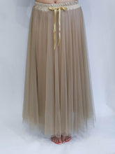 Carregar imagem no visualizador da galeria, Saia elegante Tutu de Tule - Modelo Milão