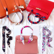 Carregar imagem no visualizador da galeria, Lenço para Alça de Bolsa - Lançamento 2025