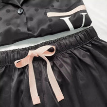 Carregar imagem no visualizador da galeria, Conjunto Pijama Curto Vogue