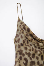 Carregar imagem no visualizador da galeria, Vestido Midi Leopardo - Modelo Fiorentino
