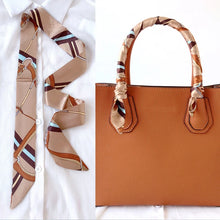 Carregar imagem no visualizador da galeria, Lenço para Alça de Bolsa - Lançamento 2025