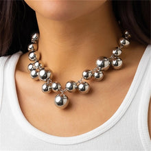 Carregar imagem no visualizador da galeria, Choker Pérolas Flutuantes