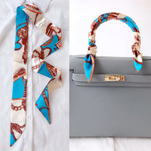 Carregar imagem no visualizador da galeria, Lenço para Alça de Bolsa - Lançamento 2025