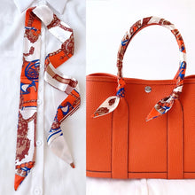 Carregar imagem no visualizador da galeria, Lenço para Alça de Bolsa - Lançamento 2025