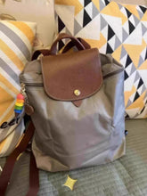 Carregar imagem no visualizador da galeria, Mochila Origami COM LOGO - Lançamento 2025