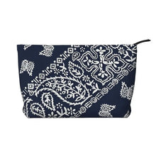 Carregar imagem no visualizador da galeria, Necessaire Bandana - Alta temporada européia