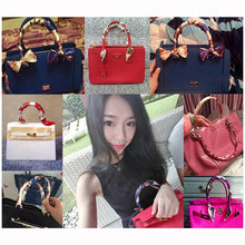 Carregar imagem no visualizador da galeria, Lenço para Alça de Bolsa - Lançamento 2025