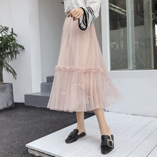 Carregar imagem no visualizador da galeria, Saia elegante Tutu Tule - Modelo Versalhes
