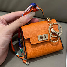 Carregar imagem no visualizador da galeria, Berloque para Bolsa e Porta Earpod - Modelo Kelly
