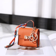 Carregar imagem no visualizador da galeria, Berloque para Bolsa e Porta Earpod - Modelo Kelly