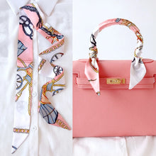 Carregar imagem no visualizador da galeria, Lenço para Alça de Bolsa - Lançamento 2025