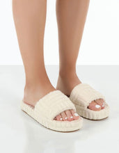Carregar imagem no visualizador da galeria, Chinelo Fleece® luxo importado - LANÇAMENTO EXCLUSIVO COM R$100 OFF - SÓ HOJE