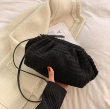 Carregar imagem no visualizador da galeria, Bolsa Fleece® Luxo Importada