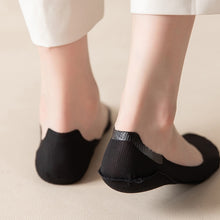 Carregar imagem no visualizador da galeria, Kit c/ 5 pares de meias invisíveis e antiderrapantes - OFERTA DO KIT SÓ HOJE