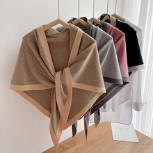Carregar imagem no visualizador da galeria, Cashmere triangular dupla face - OFERTA COM 50% DE DESCONTO SÓ HOJE