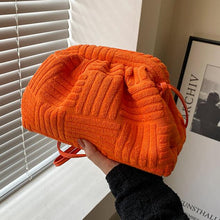 Carregar imagem no visualizador da galeria, Bolsa Fleece® Luxo Importada