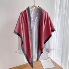 Carregar imagem no visualizador da galeria, Cashmere triangular dupla face - OFERTA COM 50% DE DESCONTO SÓ HOJE