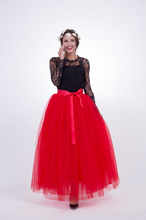 Carregar imagem no visualizador da galeria, Saia elegante Tutu de Tule - Modelo Roma
