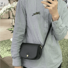 Carregar imagem no visualizador da galeria, Bolsa Origami Crossbody XS COM LOGO - Lançamento
