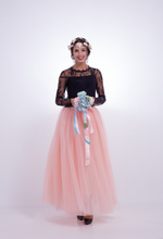 Carregar imagem no visualizador da galeria, Saia elegante Tutu de Tule - Modelo Roma
