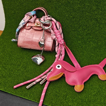 Carregar imagem no visualizador da galeria, Berloque para Bolsa - Modelo Salsicha e Mini Bolsa Birkin
