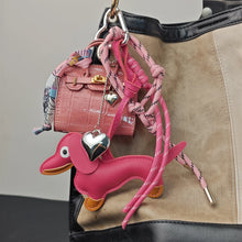 Carregar imagem no visualizador da galeria, Berloque para Bolsa - Modelo Salsicha e Mini Bolsa Birkin
