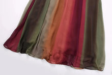 Carregar imagem no visualizador da galeria, Vestido Longo com Pedrarias - Modelo Manu
