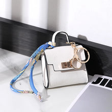 Carregar imagem no visualizador da galeria, Berloque para Bolsa e Porta Earpod - Modelo Kelly
