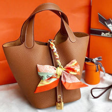 Carregar imagem no visualizador da galeria, Bolsa Bucket - Inspiração Picotin em Couro
