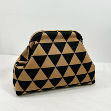 Carregar imagem no visualizador da galeria, Clutch de Algodão Nova Padronagem estilo Europeu - Lançamento

