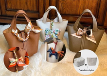 Carregar imagem no visualizador da galeria, Bolsa Bucket - Inspiração Picotin em Couro
