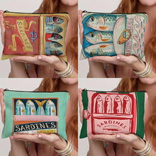 Carregar imagem no visualizador da galeria, Necessaire Vintage Sardines
