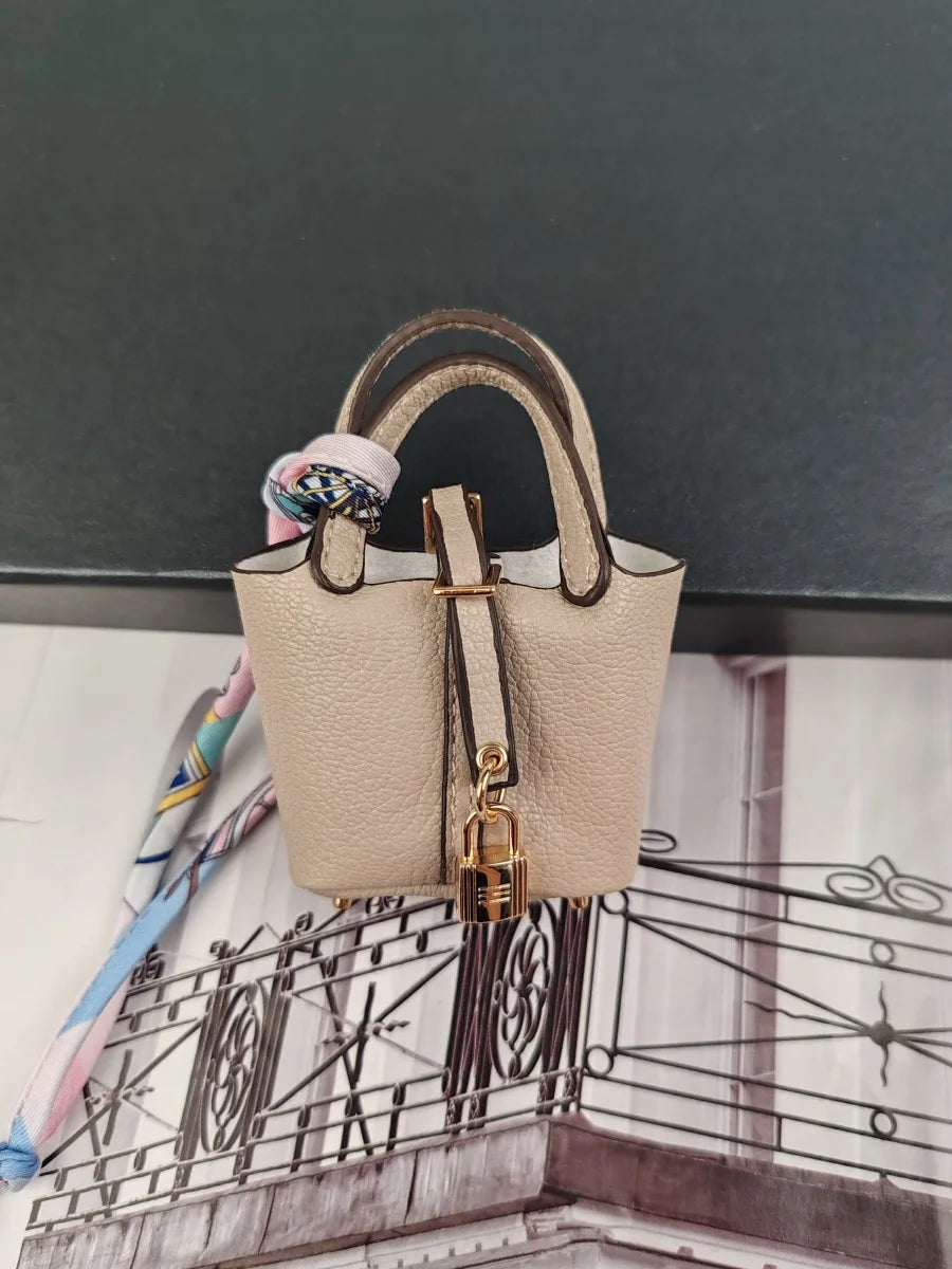 Berloque para Bolsas e porta Earpods - Modelo Mini Picotin Hermès