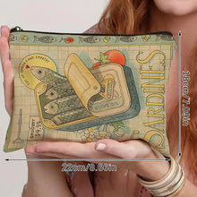 Carregar imagem no visualizador da galeria, Necessaire Vintage Sardines
