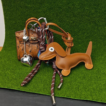 Carregar imagem no visualizador da galeria, Berloque para Bolsa - Modelo Salsicha e Mini Bolsa Birkin
