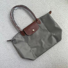 Carregar imagem no visualizador da galeria, Bolsa Origami COM LOGO (TAMANHO P M G) 2025  - VALOR ESPECIAL
