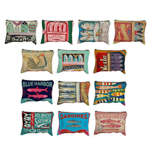 Carregar imagem no visualizador da galeria, Necessaire Vintage Sardines
