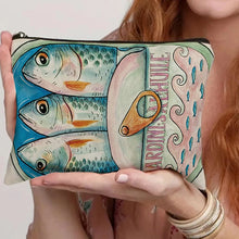 Carregar imagem no visualizador da galeria, Necessaire Vintage Sardines
