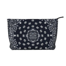 Carregar imagem no visualizador da galeria, Necessaire Bandana - Alta temporada européia

