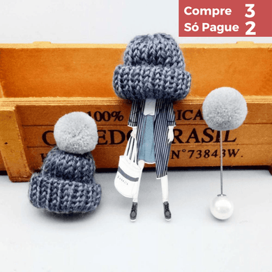 Broches Conjunto 3 peças Boneca Cartoon, Gorro de Lã e Pompom - Sociedade Global