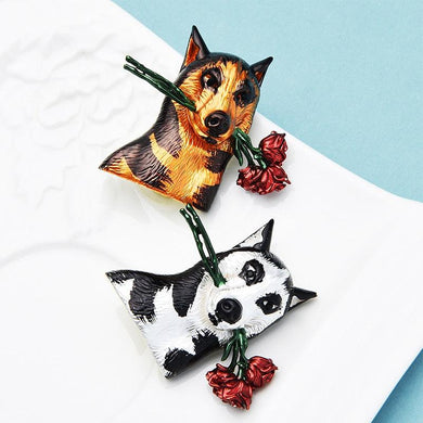 Broche esmaltado Cachorro com Flor - Sociedade Global