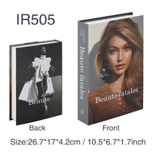 Carregar imagem no visualizador da galeria, Livros LUXO Fashion Falsos para decoração e armazenamento - EXCLUSIVIDADE
