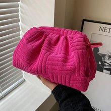 Carregar imagem no visualizador da galeria, Bolsa Fleece® Luxo Importada
